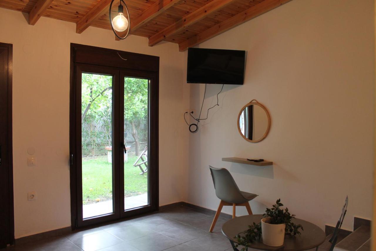 Citrus Garden Apartment Nea Skioni Exterior photo